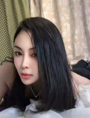 JOVEN CARIÑOSA ORIENTAL EN BCN