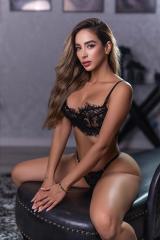 AURA BELLEZA COLOMBIANA acompañante en Barcelona, 24 AÑOS, SEXY GIRL