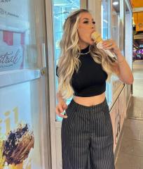 Helena brasileña encantadora!