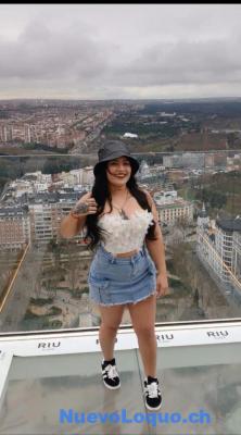  Jovencita algo diferente joven , novedad , BESUCONA