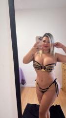 ATRACTIVA TRAVIESA Y MUY CALIENTE UNA HERMOSA RUBIA DE NUEVO EN TU ZONA