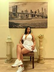 LUNA HERMOSA PARAGUAYA Y CARIÑOSA ENTREGADAS A TI