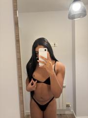 ANDREA DOLLS, JOVENCITA FEMENINA