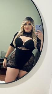 Elektra latina disponible muy caliente y complaciente