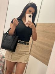 ESCANDALOSAMENTE BONITA !!! LUCY