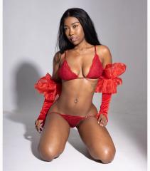 ESCANDALOSAMENTE BONITA!!! SHANTHAL