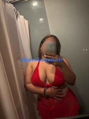  Hola  soy Any brasileña nueva por la zona ven a deleitarte con mis curvas 