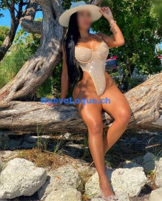  Esta Navidad no quiero regalos… te quiero a ti debajo del árbol