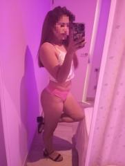 ALEX RICIEN LLEGADITA POR LA ZONA DE TORRASSA DISPONIBLE