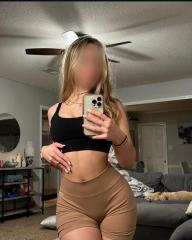 MIA, MODELO EXPERTA EN MASAJES RELAJANTES