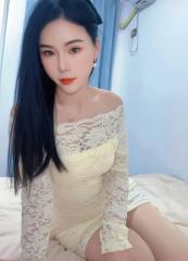 Vilanova i la Geltru + Jessy Asiatica + jovencita