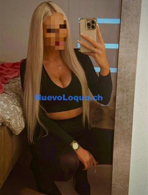  Rubia Caliente Y Atrevida