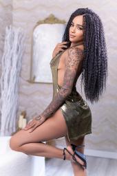 RIHANNA, UN BOMBONCITO, TU FANTASIA..